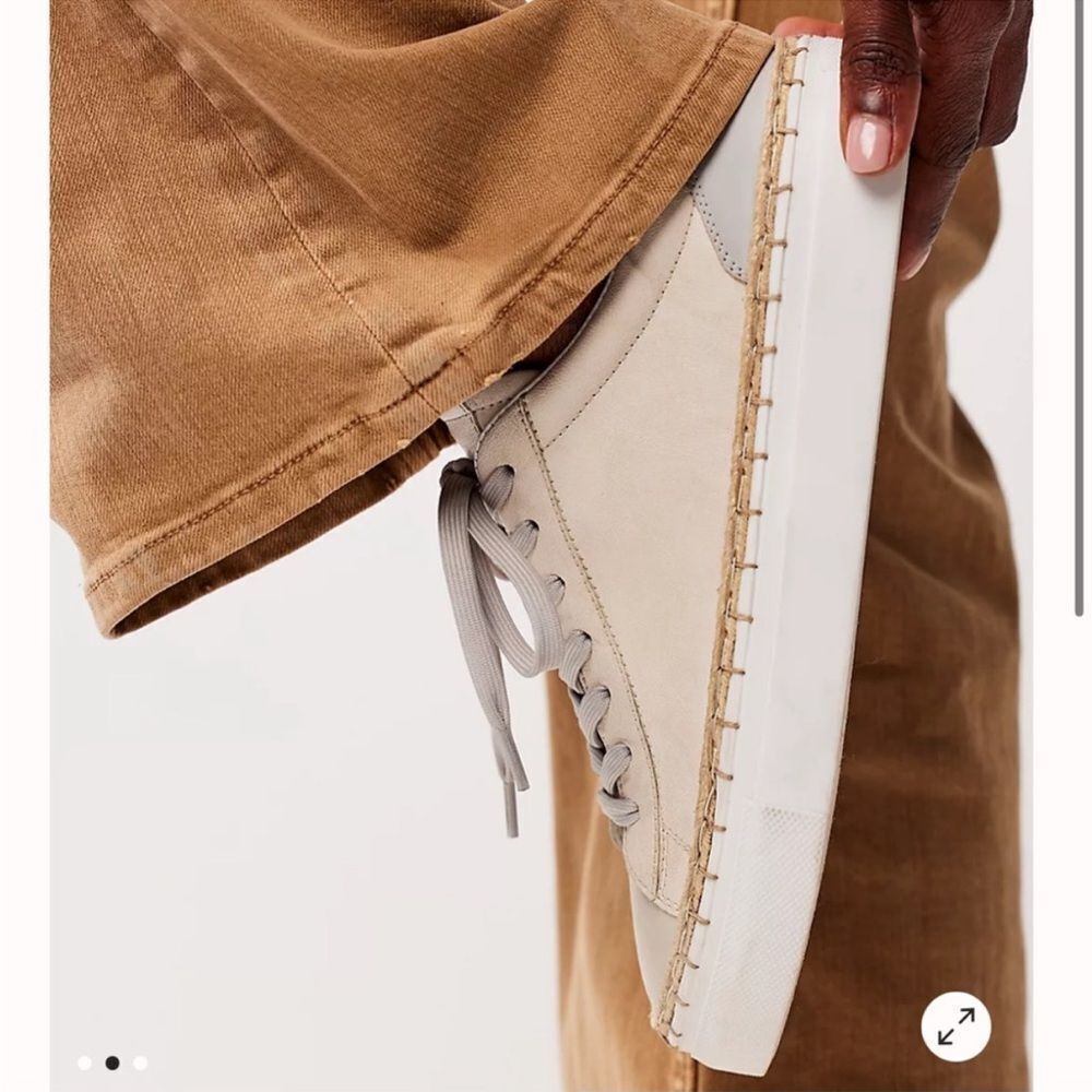 🆕 FREE PEOPLE Scotty Sneaker /‎ Plaster